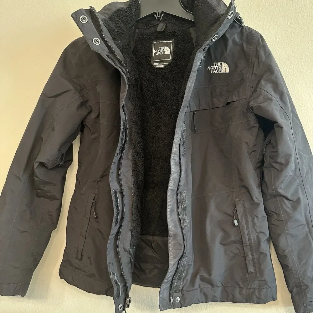 The North Face HyVent Womens Black Hooded Rain Jacket Size M - Picture 5 of 10